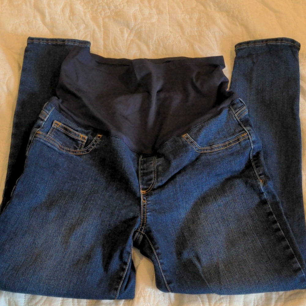 Maternity skinny jeans